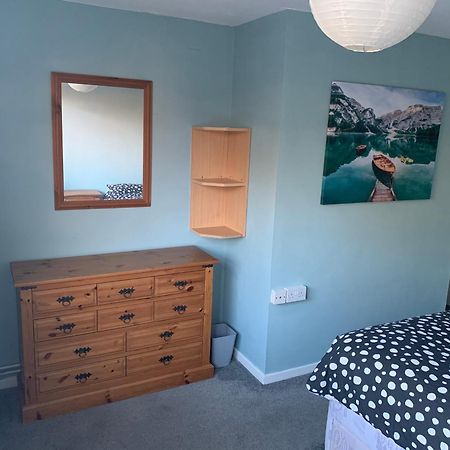 Eastbourne Large Double Room With Wifi & Kitchen 폴게이트 외부 사진
